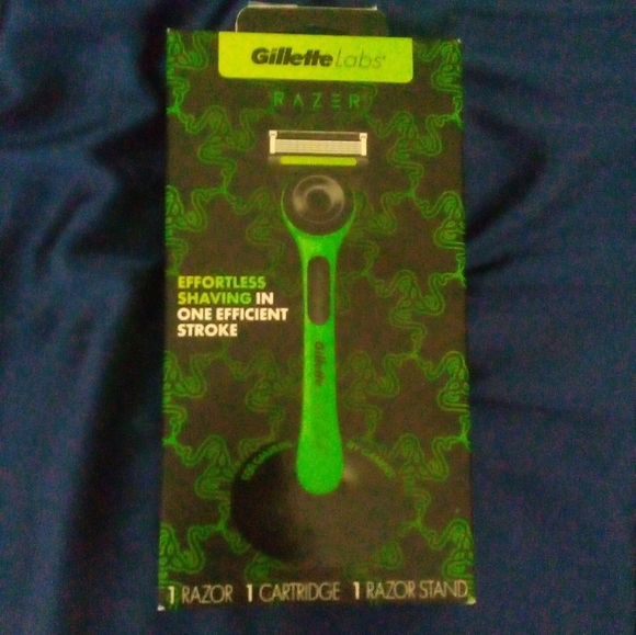 Gillette bundle deal - Picture 2 of 2